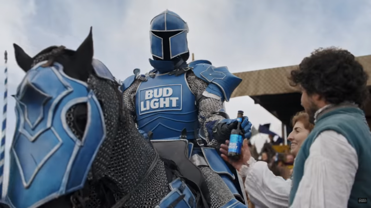 Reklama na pivo Bud Light a novou sérii seriálu Hra o trůny během Super Bowlu zaujala nejvíce