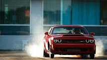 Dodge Challenger SRT Demon.