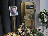 Pozůstalí se 15. listopadu rozloučili v krematoriu v pražských Strašnicích s karikaturistou Vladimírem Jiránkem, který zemřel 6. listopadu ve věku 74 let.