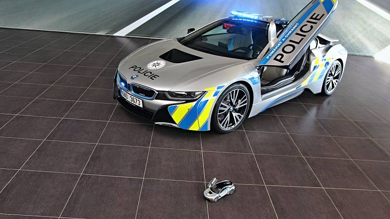 BMW i8 ve službách Policie ČR.