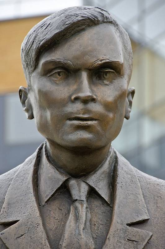 Geniální britský matematik, logik a kryptoanalytik Alan Turing, otec moderní informatiky.
