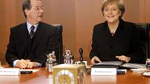 Angela Merkelová v roce 2005, kdy se poprvé stala kancléřkou. V té době jí bylo 51 let.