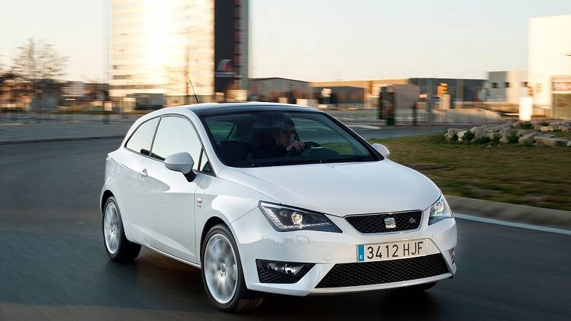 Třetí nejhorší malé auto: Seat Ibiza má na první technické problém v 6,6 % případů. Nejčastěji se projeví úniky oleje a problémy se světly. Průměrný nájezd: 39 000 kilometrů.