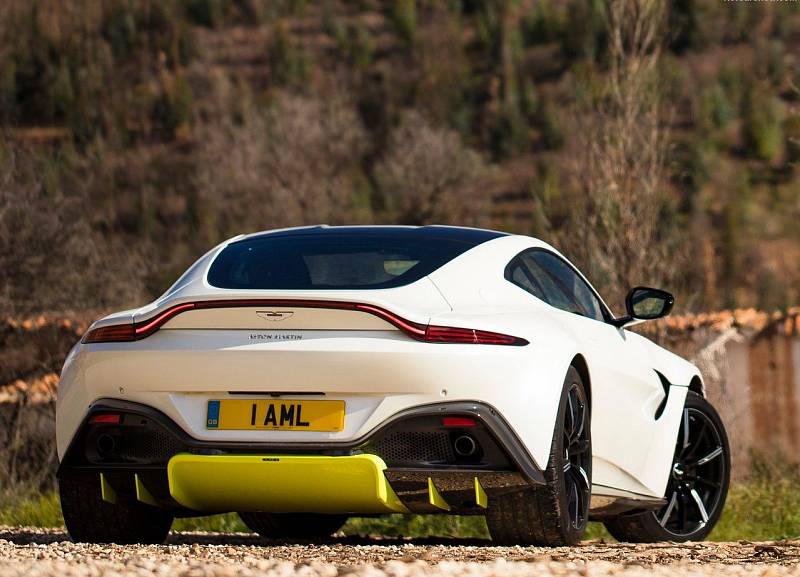 Aston Martin Vantage 2019
