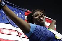 Americká koulařka Michelle Carterová překazila v Riu de Janeiro Valerii Adamsové vítězný olympijský hattrick. 