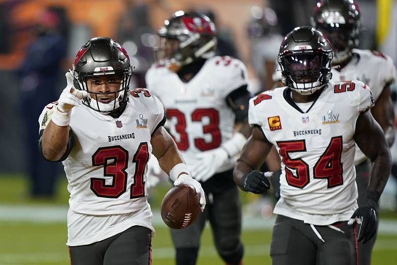 Finále ligy amerického fotbalu: Tampa Bay Buccaneers podruhé v historii vyhráli Super Bowl