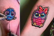 Je libo vyšívané tetování? Nebo tetované vyšívání?
