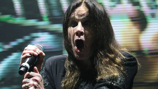 Ozzy při koncertu s Black Sabbath v pražské O2 areně v roce 2016.