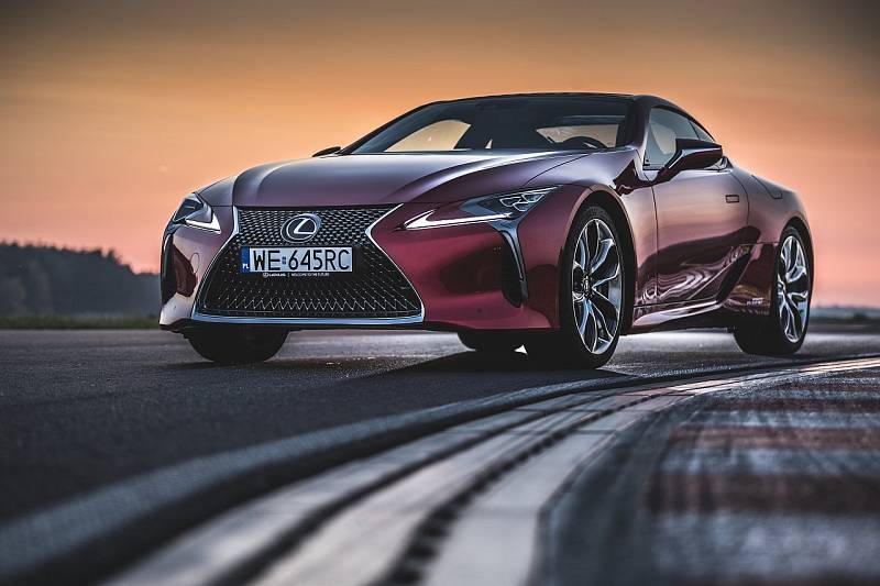 Lexus LC 500.