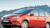 Ford C-Max. Získal čtyři hvězdičky za bezpečnost dětských pasažérů.