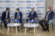 On-line debata Deníku na téma Nebezpečné silnice v Česku. Zleva Jan Matoušek, Radek Mátl, Martin Pleva a Roman Budský.