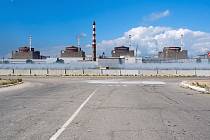 Záporožská jaderná elektrárna na Ukrajině na snímku ze 7. srpna 2022