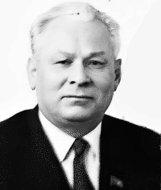 Konstantin Ustinovič Černěnko na fotografii, kterou měl ve svém stranickém průkazu