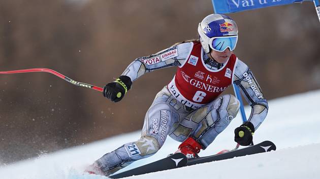 Česká lyžařka Ester Ledecká na trati superobřího slalomu ve Val d'Isere