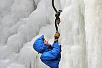 V současné době jediná ledová stěna ve Víru u Bystřice nad Pernštejnem zažívá v posledních dnech nápor horolezců. 