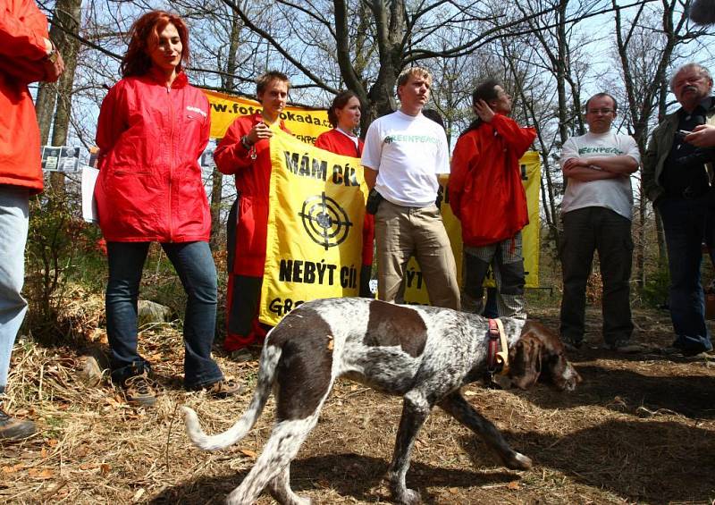 Greenpeace obsadili v Brdech místo pro radar