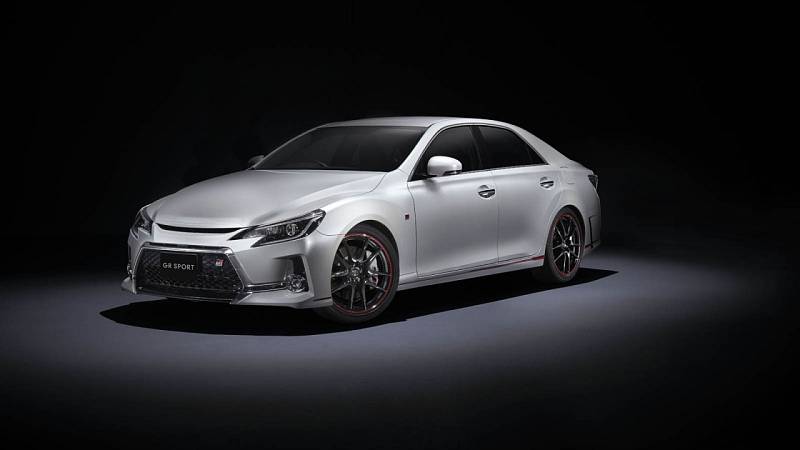 Toyota Mark X GR Sport.