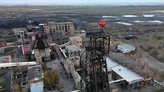 Uhelný důl Kostyenko ArcelorMittal v Karagandě na severozápadě Kazachstánu.