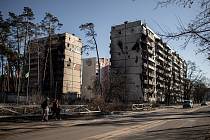 Takto vypadá Irpin. Město, které leží severozápadně od Kyjeva. Deník byl v únoru 2023 dokumentovat dění na Ukrajině.