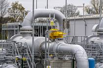 Cena plynu pro evropský trh se od pondělí zvýšila zhruba o 70 procent, surovina se nyní prodává za více než 140 eur za megawatthodinu (MWh)