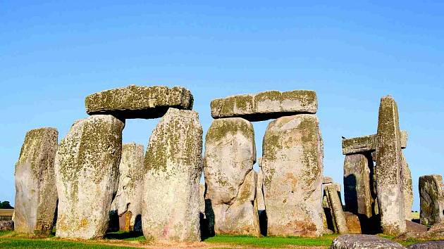 Archeologové objevili u Stonehenge další stavbu. Vznikla před 4500 lety -  Moravskoslezský deník