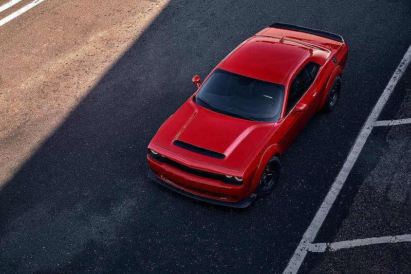 Dodge Challenger SRT Demon.