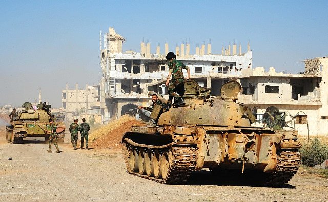 Sýrie. Do města Dará přijíždějí syrské a ruské jednotky.