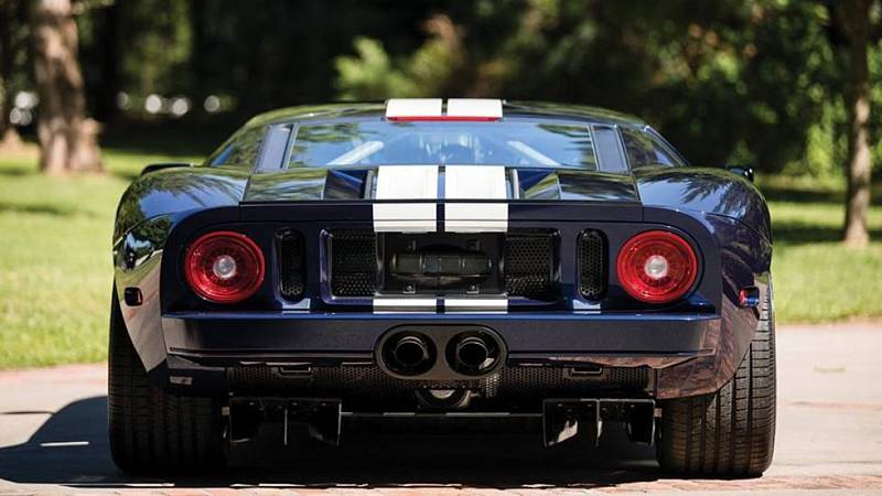 Ford GT.