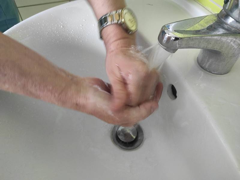 Víte, jak si správně umývat ruce?