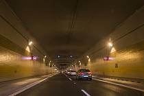 Největší silniční tunelovou stavbou v Česku je komplex Blanka v Praze.