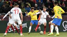 Přátelský fotbalový zápas, Česká republika (CZE) - (BR) Brazilská fotbalová reprezentace, 26. března 2019 v Praze. Na snímku (střed) David Neres a Jaromír Zmrhal.