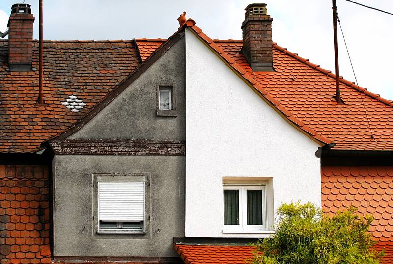 Ceny stavebních materiálů dál rostou. Potíž bude s maltou, dřevo naopak zlevňuje.