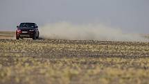 Range Rover Sport stanovil rekord v přejezdu pouště Rub al-Chálí.