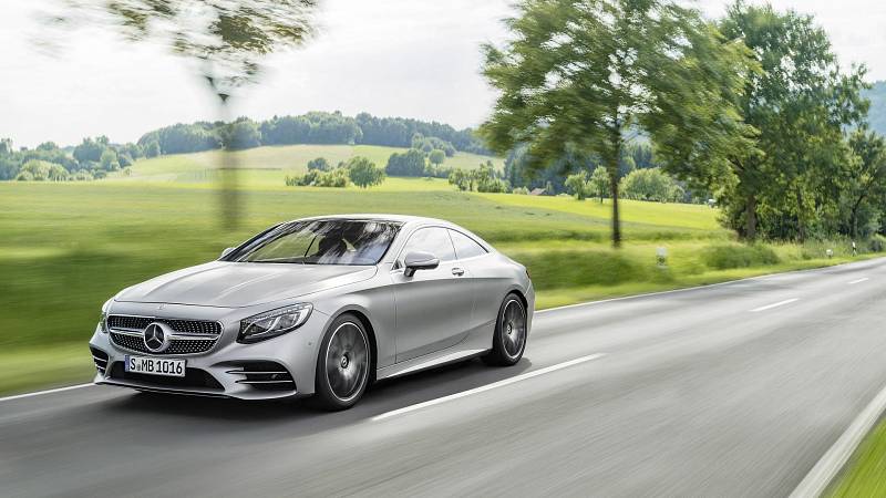 Mercedes-Benz třídy S Kupé.