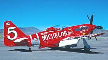Značně modifikovaný P-51 Mustang "Red Baron" vítěz několika rychlostních závodů okolo pylonů v Renu nebo Mojave. Byl zničen při havárii v roce 197