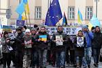 Smuteční průvod na připomenutí obětí protivládních demonstrací na Ukrajině od kostela sv. Klimenta na Staroměstské náměstí 26.ledna.