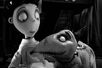 FRANKENWEENIE. Victor a jeho největší životní přítel, pes Sparky. Další Burtonova okouzlující animovaná podívaná. 