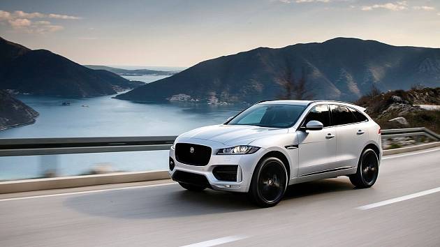 Jaguar F-Pace.