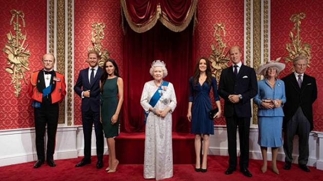 Britská královská rodina z vosku v londýnském muzeu.