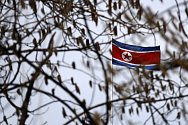 Vlajka KLDR, severokorejská vlajka - ilustrační foto