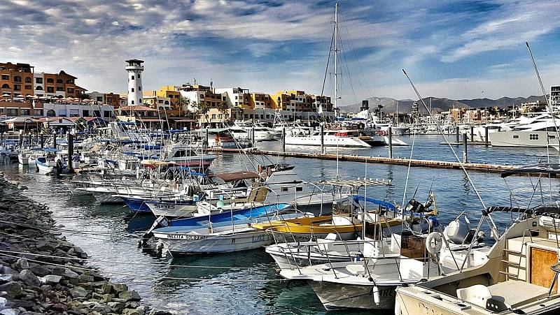 Do mexické destinace Cabo San Lucas v posledních měsících jezdí i hollywoodské celebrity. Turisté ovšem místo chválí zejména díky krásné přírodě.