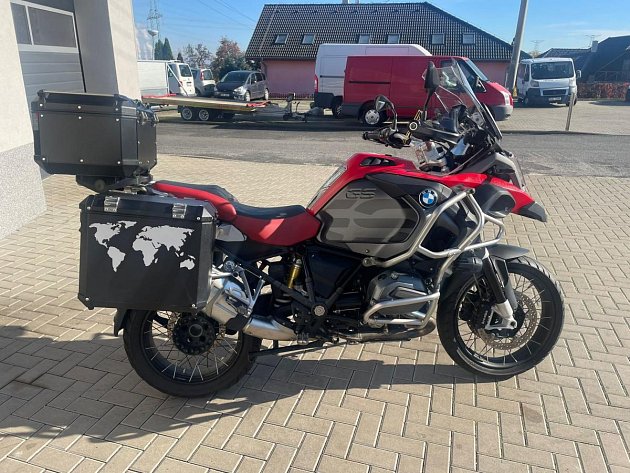 BMW R1200 GS Adventure.