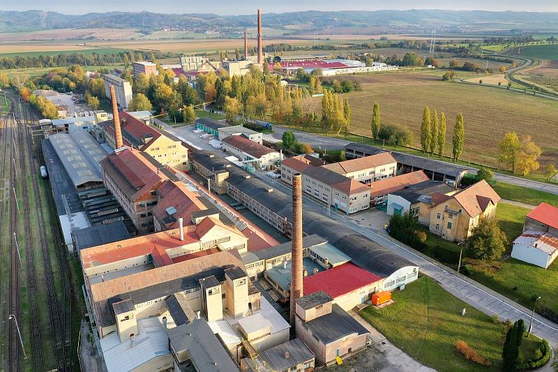 Firma P-D Refractories s výrobními halami ve Velkých Opatovicích a ve Svitavách je největším českým dodavatelem žáruvzdorných materiálů