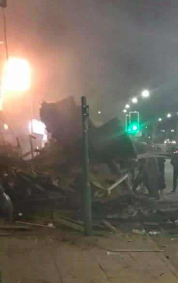 Výbuch a požár v anglickém Leicesteru.