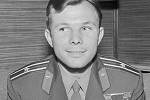 Jurij Gagarin na tiskové konferenci ve Finsku v roce 1961 po absolvování úspěšného letu