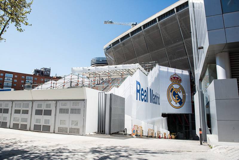 V březnu nabídl pacientům s nemocí covid-19 svůj stadion Santiaga Bernabéu i slavný španělský Real Madrid