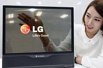 Firma LG ukázala svůj nový, poloprůhledný displej. 