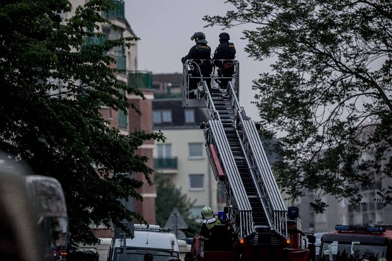 Policie zasahovala kvůli údajné bombe 24. května v centru Klinika na pražském Žižkově.