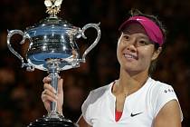 Li Na poprvé v kariéře triumfovala na Australian Open.