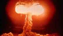Záběr výbuchu atomové bomby